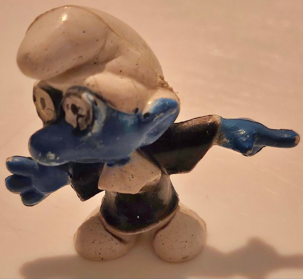 Brilsmurf rechter Schleich 1971
Dit is een Brils, Ophalen of Verzenden