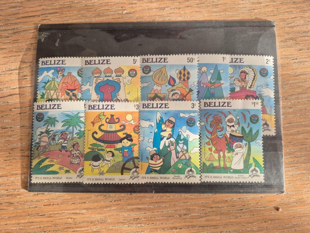 Postzegels Disneyland i'ts a small world, Enlèvement ou Envoi, Non oblitéré, Autres thèmes