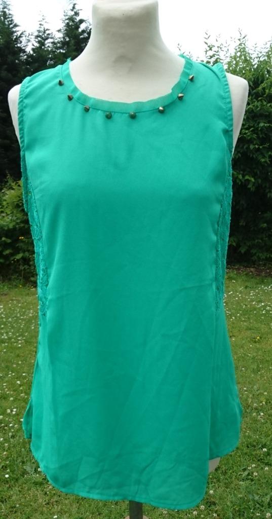 topje groen kant + studs/pinnen goud gerafelde hals Nieuw, Enlèvement ou Envoi, Taille 36 (S), Vert, Neuf