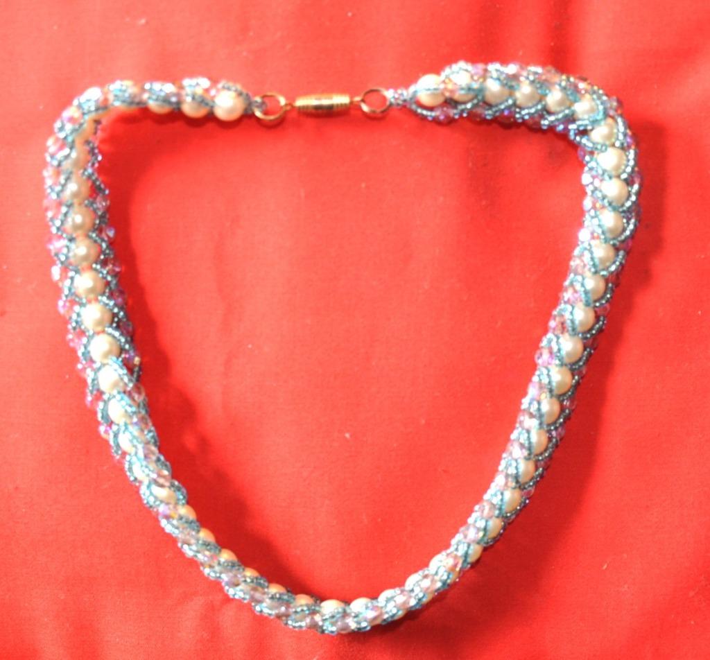 collier de fantaisie (x20045), Enlèvement ou Envoi, Comme neuf, Autres couleurs, Synthétique