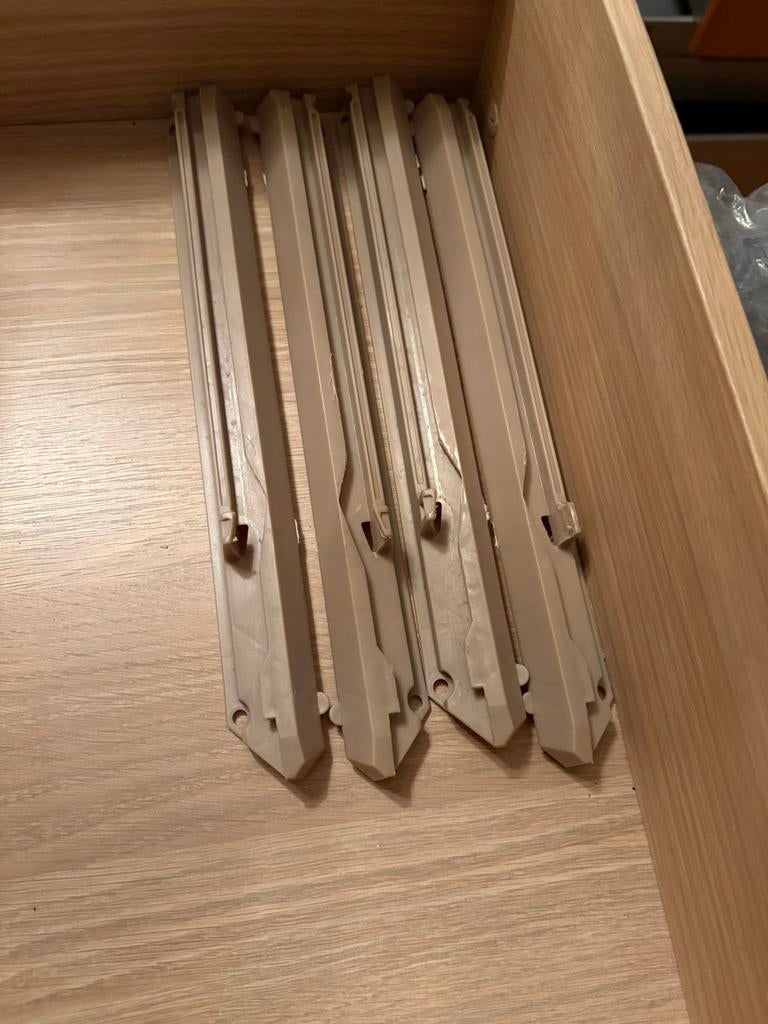 Glissières IKEA pour paniers et tiroirs, Enlèvement