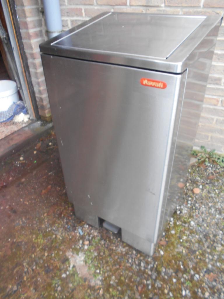 POUBELLE XXL NAYATI 120 LITRES FULL INOX professionnelle, Inox, 40 litres ou plus, Enlèvement, Utilisé