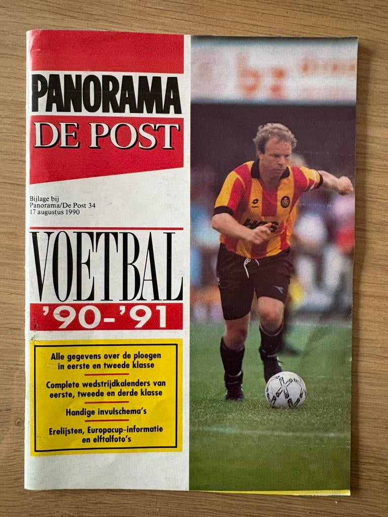 Panorama voetbalgids seizoen 1990-1991, Ophalen, Zo goed als nieuw, Boek of Tijdschrift