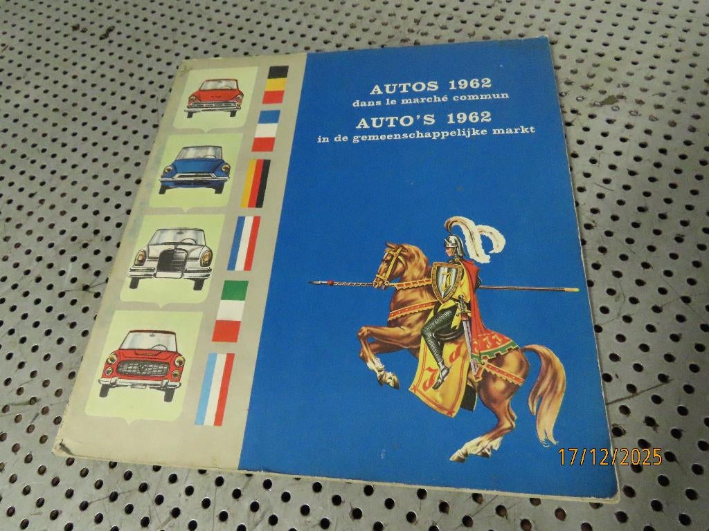 Prachtig Plakboek Auto's 1962 Jacques Chocolade Frans - NL, Boeken, Ophalen of Verzenden, Jacques Superchocolat
