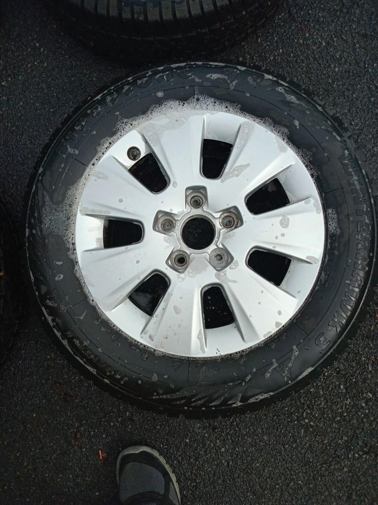 4 Jantes 15" + 4 pneus en 195/65 R15, Enlèvement, Pneus hiver, Pneu(s)