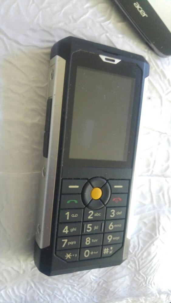 Téléphone gsm Cat Caterpillar b100, Telecommunicatie, Ophalen of Verzenden, Gebruikt