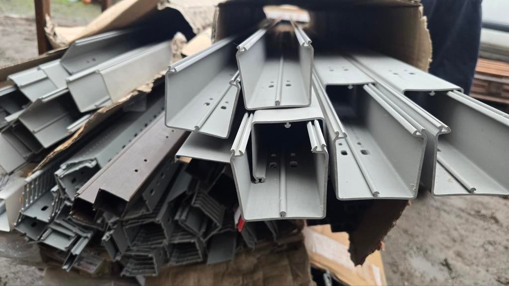 Kabelgoot pvc plastiek nieuw OBO verschillende formaten, Ophalen of Verzenden