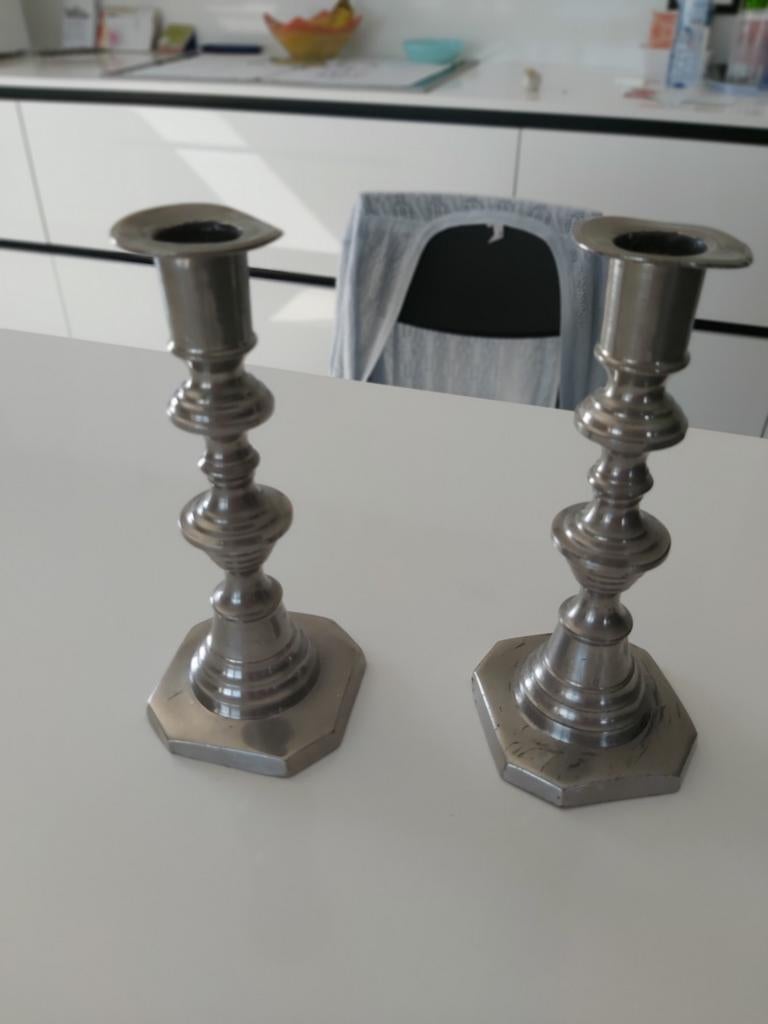 2 bougeoirs en métal argenté, Enlèvement ou Envoi, Argent
