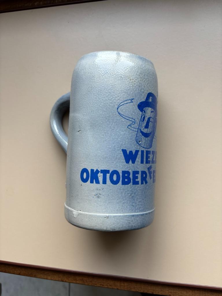Bierpot Wieze oktoberfeesten 1 l, Verzamelen, Ophalen, Zo goed als nieuw, Overige typen, Overige merken