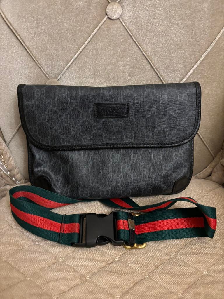 Gucci man, Handtassen en Accessoires, Tassen | Schoudertassen, Ophalen, Zo goed als nieuw