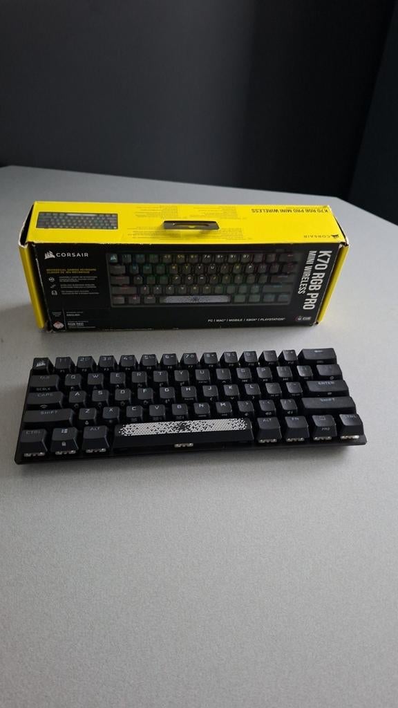 Corsair K70 PRO MINI WIRELESS RGB 60% qwerty, Informatique & Logiciels, Claviers, Qwerty, Sans fil, Enlèvement ou Envoi