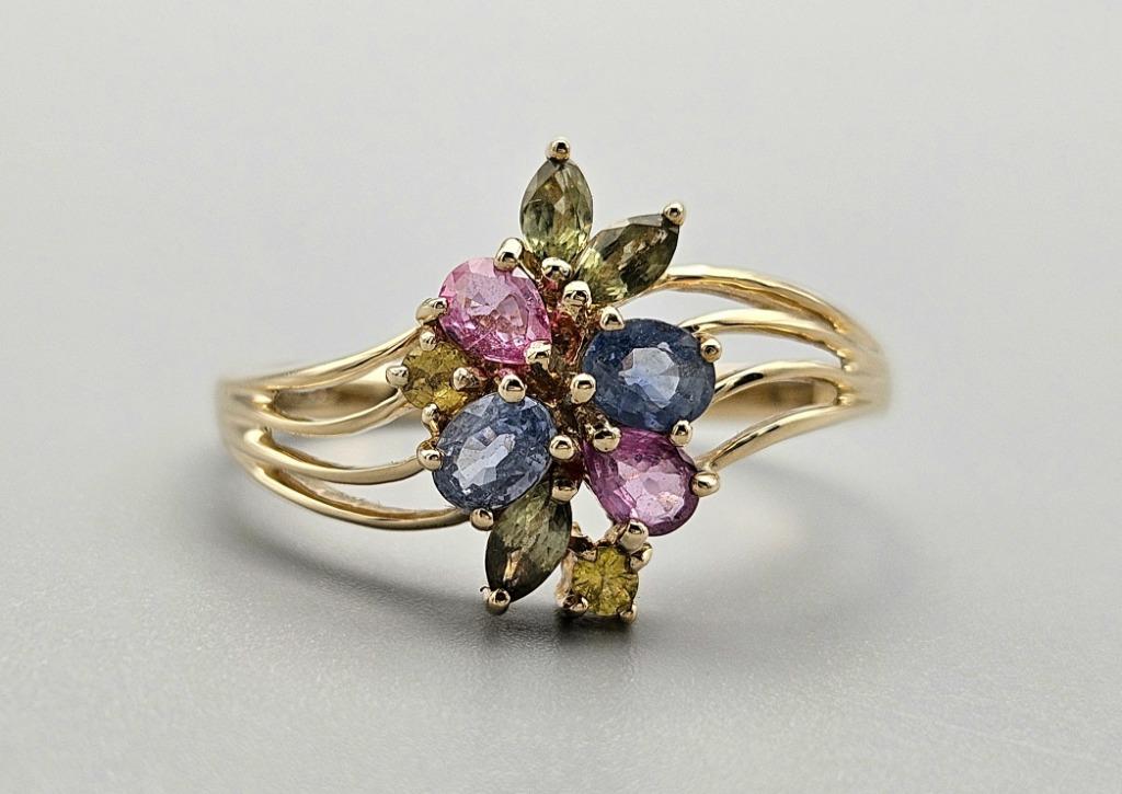 Gouden Vintage ring met groen amethist en saffier. 2024/189, Handtassen en Accessoires, Ringen, Overige kleuren, 20 of groter