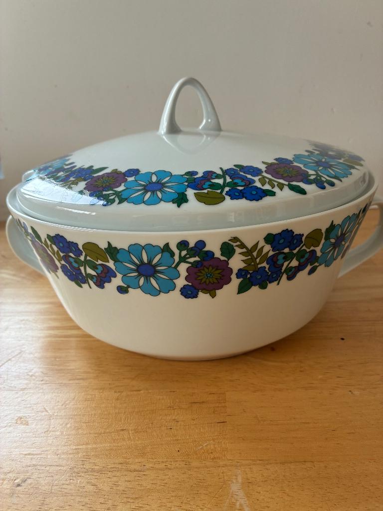 BAVARIA bloemschaal, Huis en Inrichting, Ophalen of Verzenden, Zo goed als nieuw, Kom(men), Wedgwood