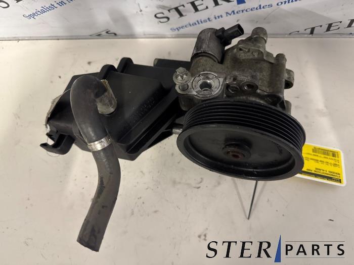 Pompe direction assistée d'un Mercedes C-Klasse, 3 mois de garantie, Utilisé, -, -