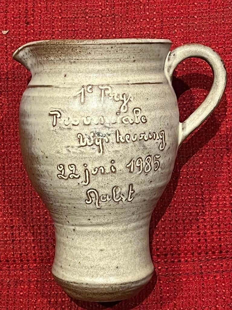 Oude beker aardewerk 1ste prijs Wijnkeuring Aalst 1985, Ophalen