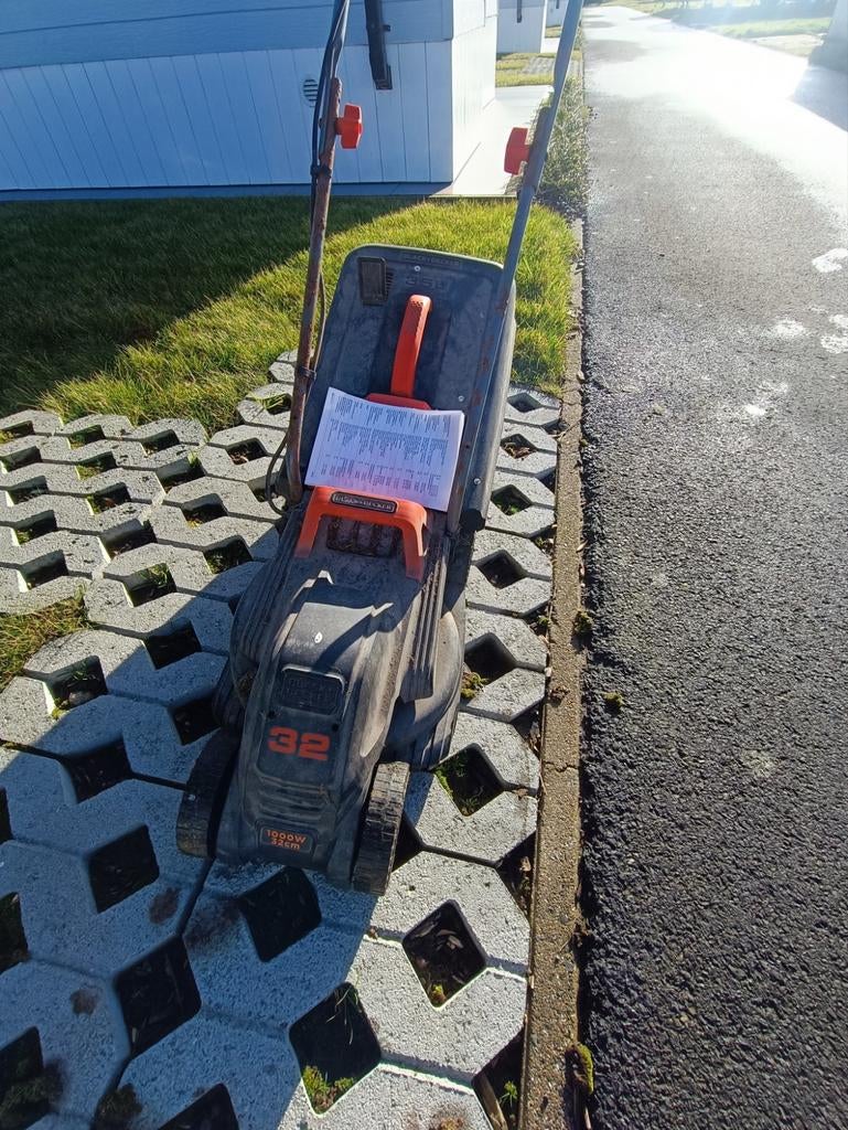 Grasmaaier Black & Decker, Tuin en Terras, Grasmaaiers, Ophalen, Gebruikt, Elektrische grasmaaier