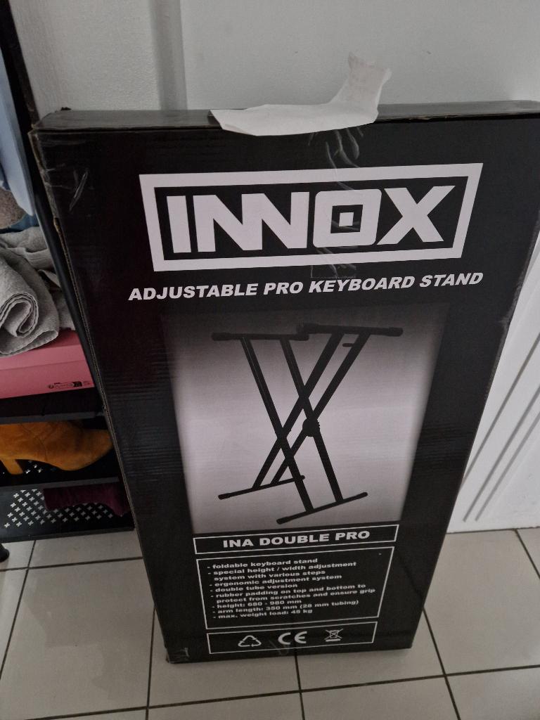 Nieuwe INNOX Adjustable Pro Keyboard Stand, Musique & Instruments, Pieds, Enlèvement, Neuf, Pied pour instrument, Clavier ou Synthétiseur