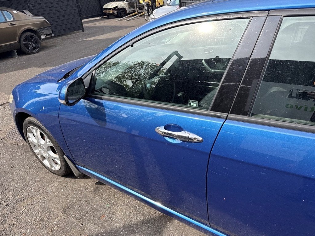 PORTE AVANT GAUCHE Honda Accord Tourer (CM / CN), Hanauer Landstraße  222-224
60314  Frankfurt am Main, DE, Honda, Utilisé, Porte