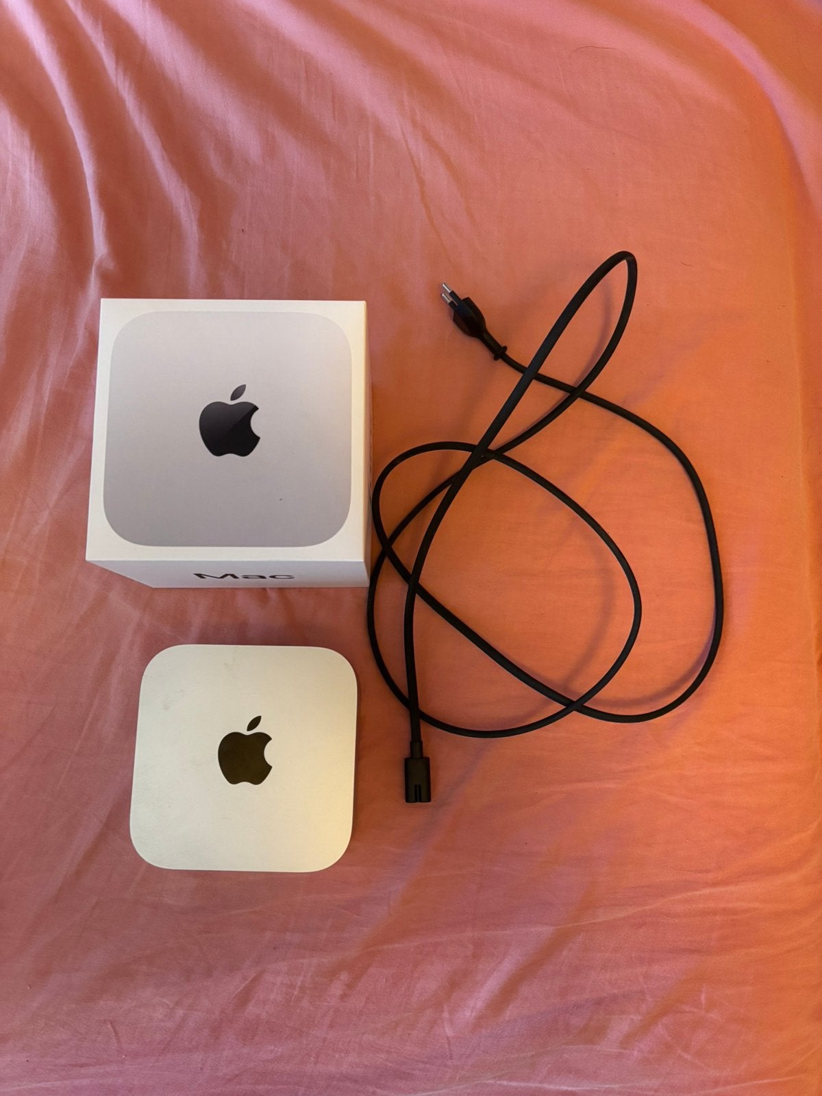 Mac mini m4 pro, Computers en Software, Routers en Modems, Ophalen of Verzenden, Zo goed als nieuw