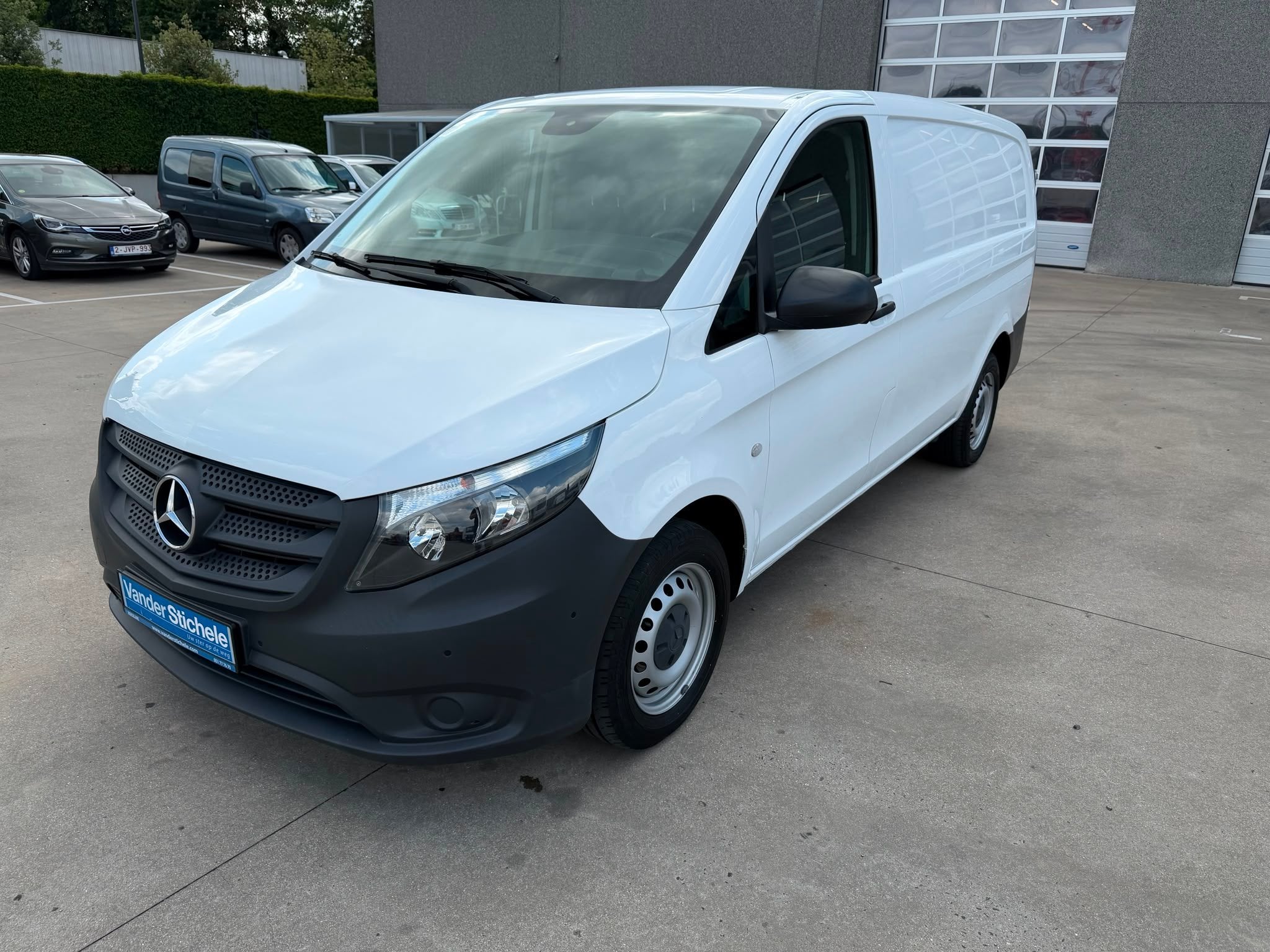 Mercedes-Benz Vito 114 - L2 - AUTOMAAT (bj 2022), Auto's, Automaat, Gebruikt, Euro 6, 4 cilinders