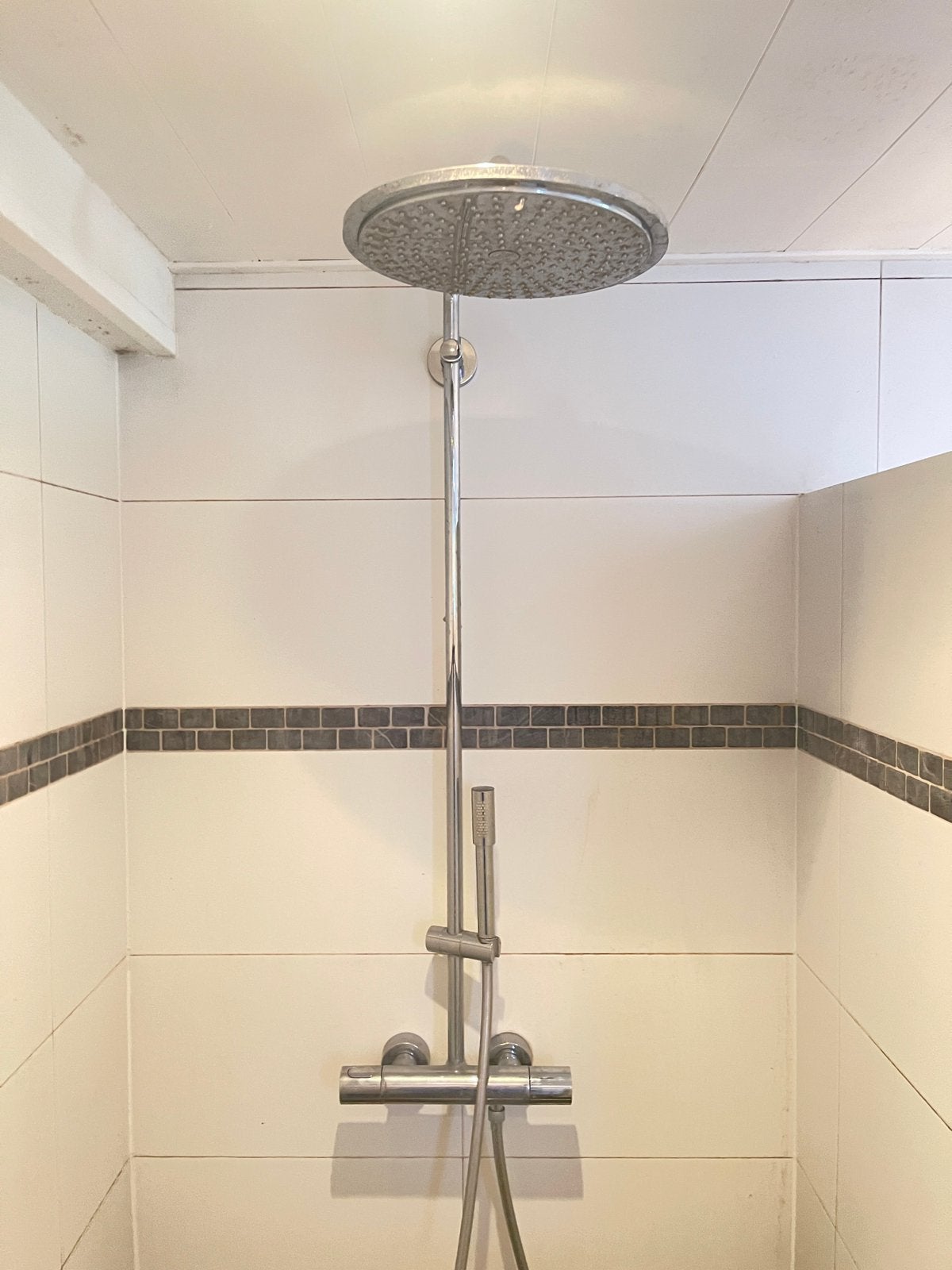 Stortdouche / regendouche compleet met thermostaatkraan, Ophalen, Zo goed als nieuw