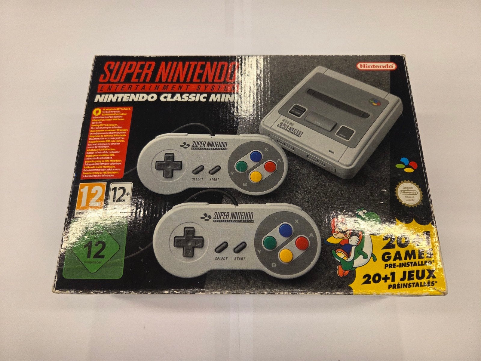 Super Nintendo Classic Mini: Super Entertainment System, Enlèvement ou Envoi, Comme neuf, Avec 2 manettes