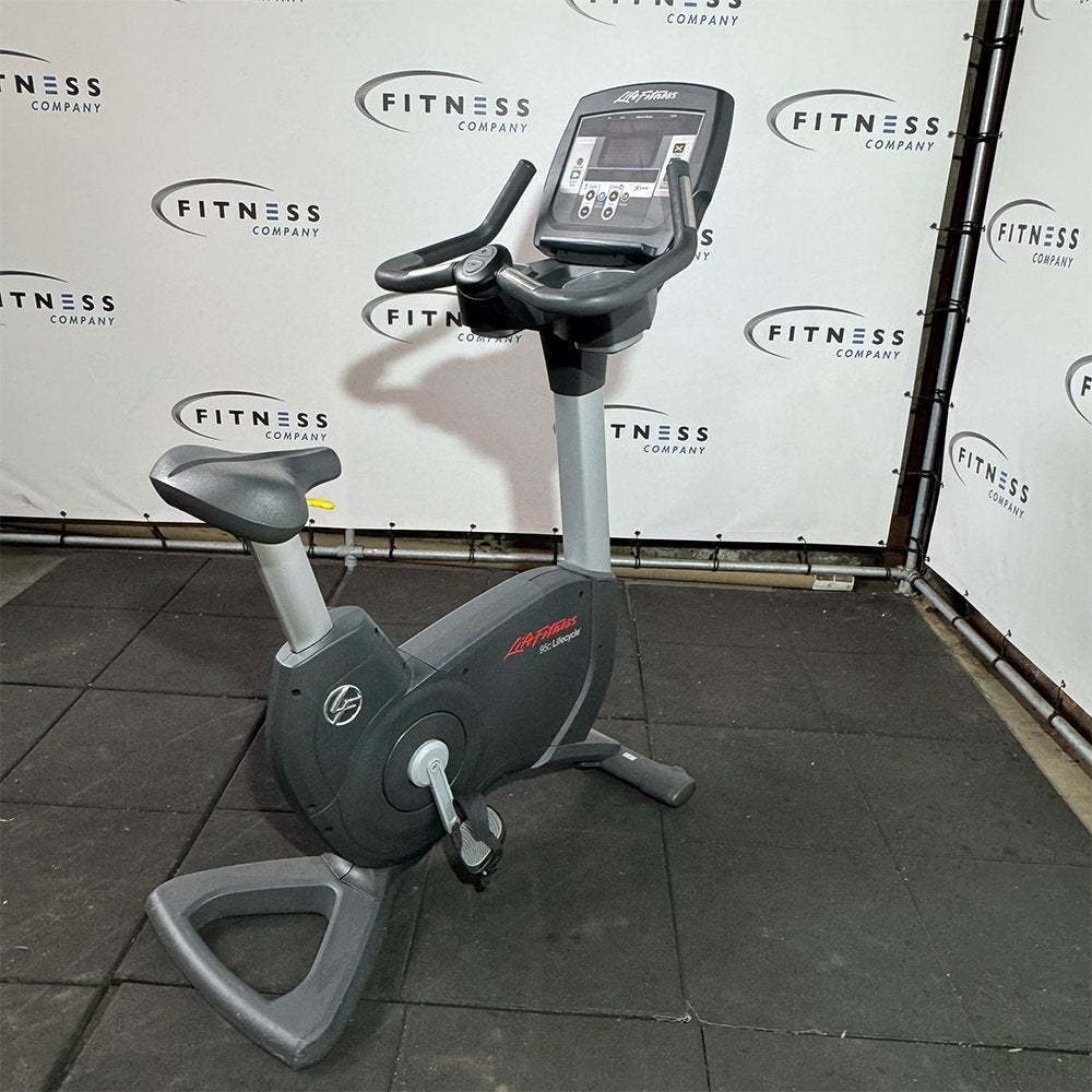 LifeFitness – 95C Lifecycle – Upright Bike, Ophalen of Verzenden, Zo goed als nieuw, Benen, Overige typen