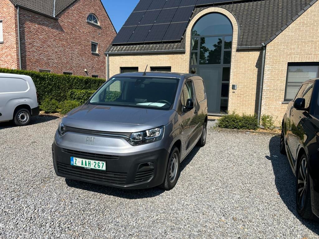 Zeer mooie fiat doblo( berlingo), Voorwielaandrijving, 75 kW, Stof, Euro 6