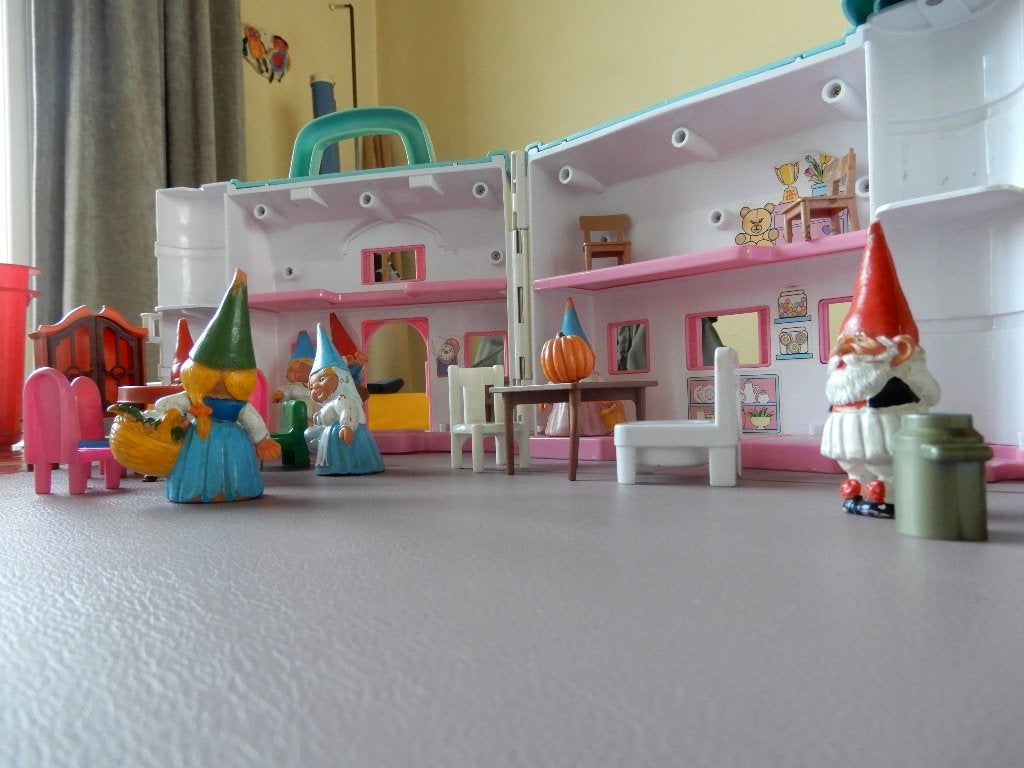 Kabouterhuis met toebehoren en opbergdoos., Ophalen