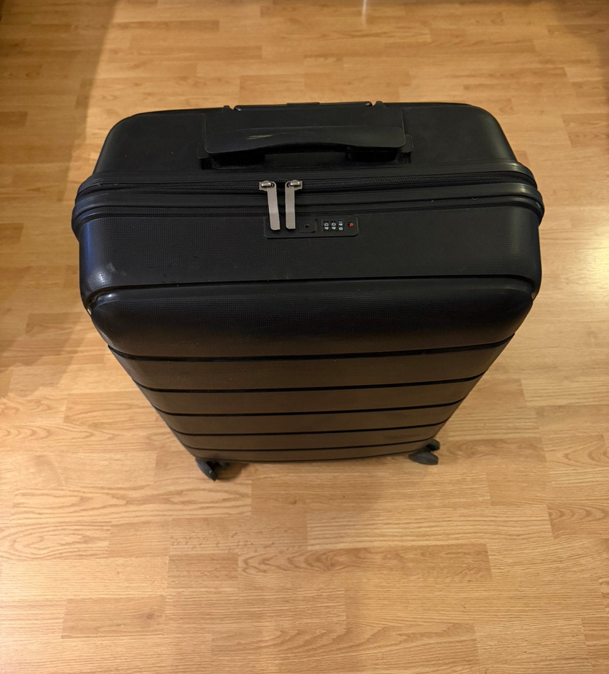 Superbe valise en coque dure sur roulettes 50/30/75 LxPxH, Enlèvement, Comme neuf, Roulettes