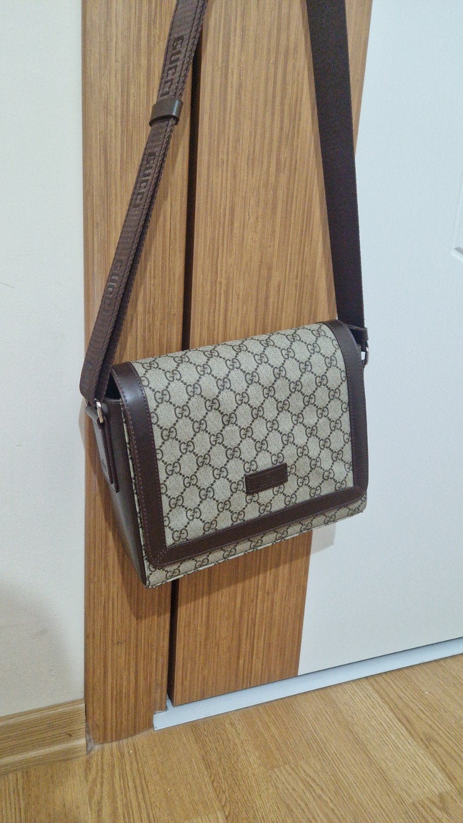 Saccoche Gucci neuve, Bijoux, Sacs & Beauté, Sacs | Sacs à bandoulière, Enlèvement ou Envoi