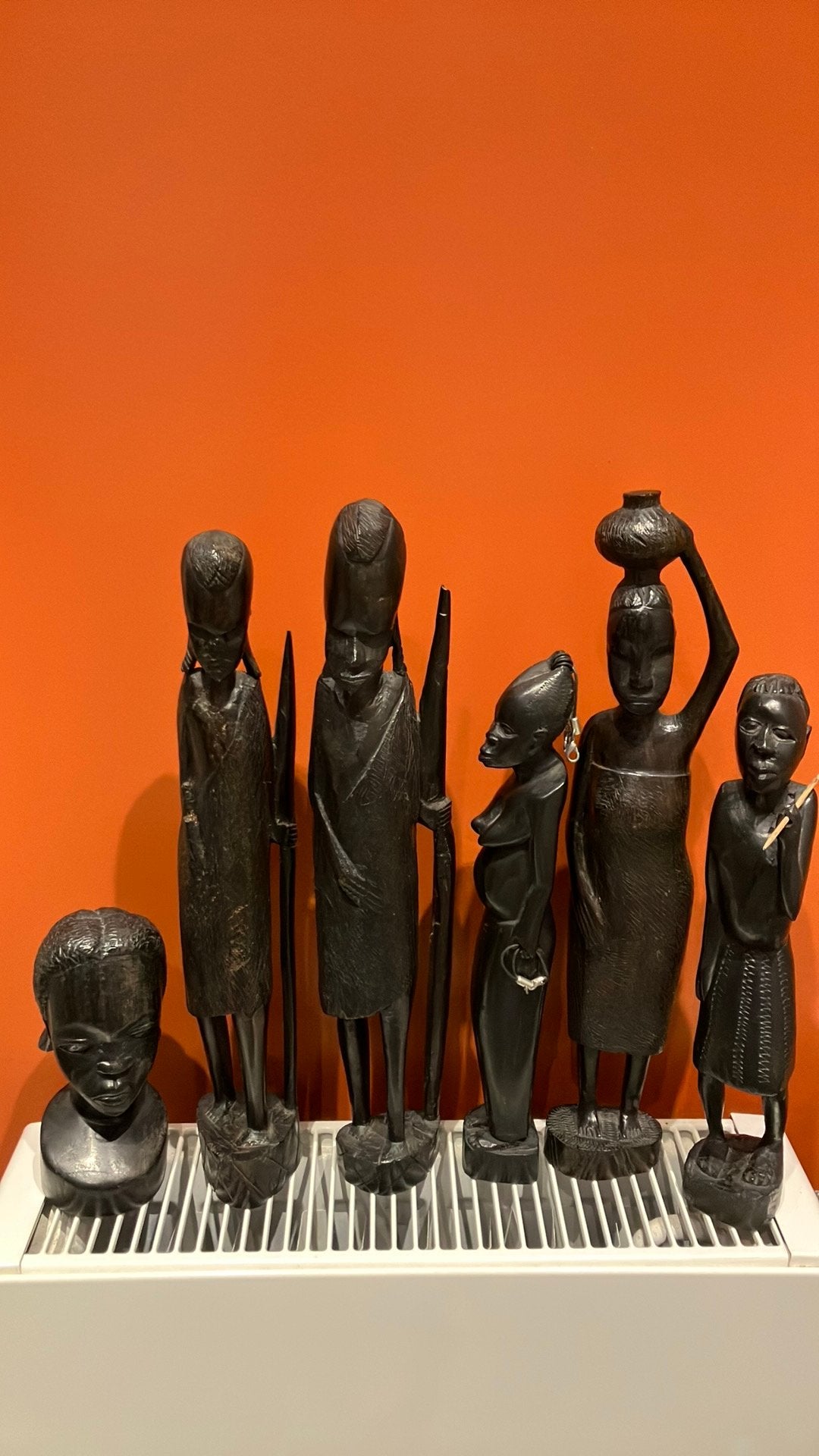 Handgemaakte afrikaanse beeldjes - tss 15 en 34 cm, Antiquités & Art, Enlèvement ou Envoi