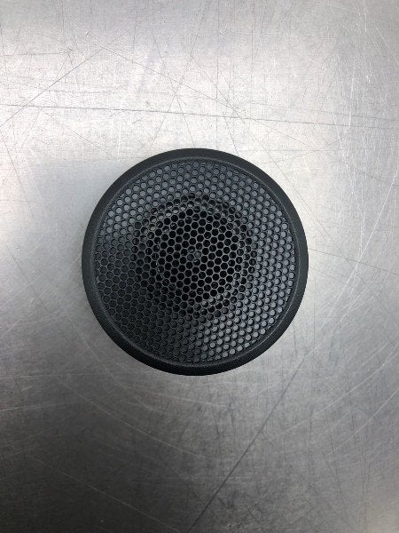HAUT PARLEUR / ENCEINTE Mazda 2 (DJ / DL) (|D09J66960|), Dhr. M. Roggen, Mazda, Stadsweg 37 37
9917 PV  WIRDUM GR., NL, Utilisé