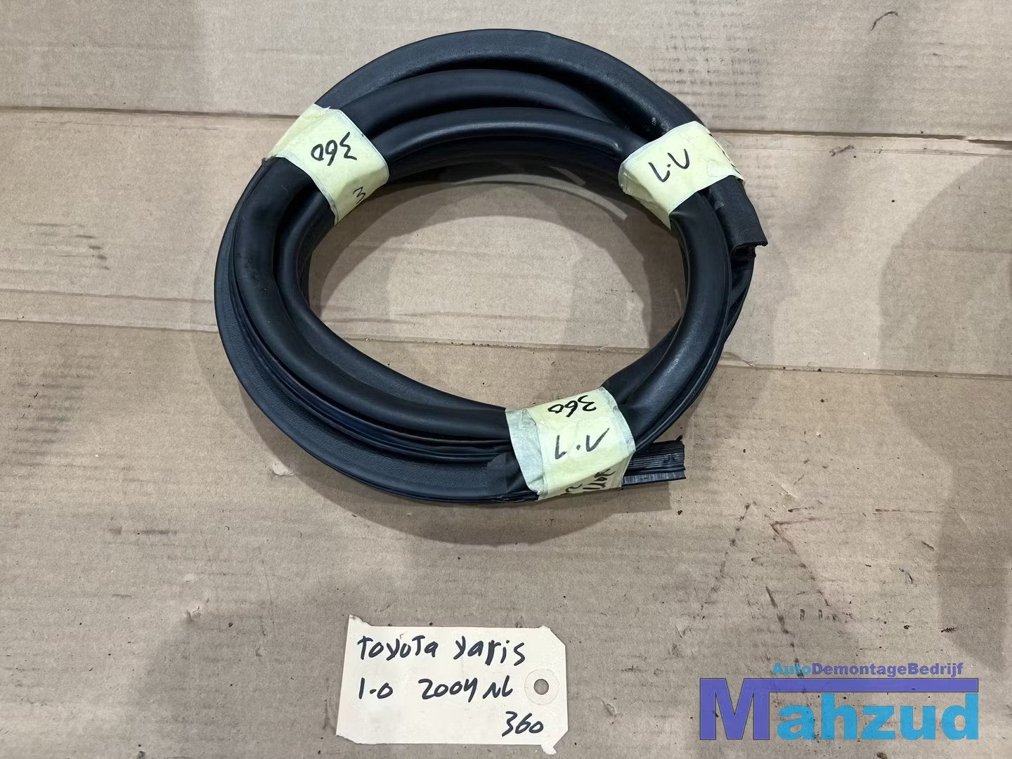 TOYOTA YARIS P1 Linker deur rubber 3 deurs 1999-2005, Info@toyota.co.jp, Gebruikt, Toyota Motor Corporation, Toyota-Cho 1
471-8571  Toyota City