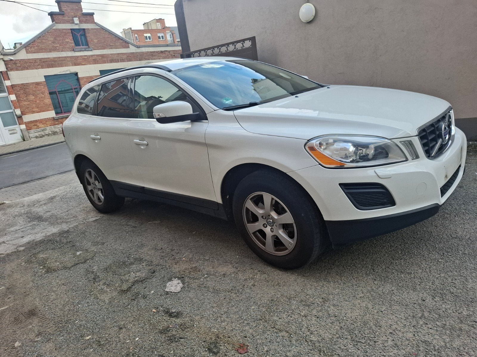 VOLVO XC60 2.0 DIESEL AUTOMATIQUE, Autos, 100 kW, Euro 5, Entreprise, 5 portes