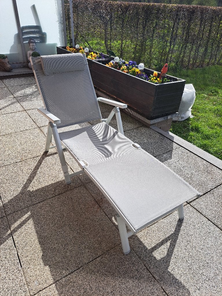 Chaise longue en alu gris clair quasi neuve, Enlèvement, Comme neuf, Aluminium