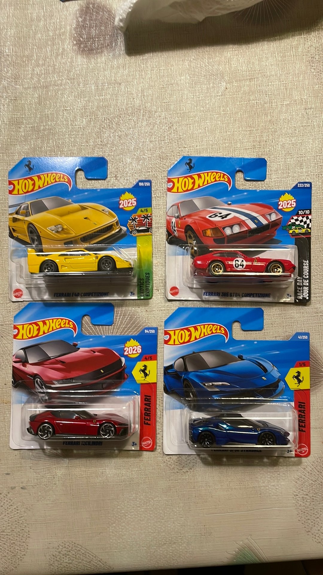 Hot Wheels Ferrari Set van 4 (incl. gele F40 & 12Cilindri), Ophalen of Verzenden, Nieuw