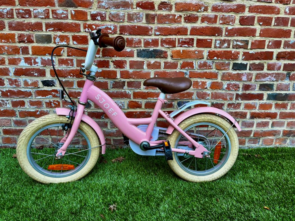 Roze meisjesfiets Sjoef - 14inch, Fietsen en Brommers, Fietsen | Kinderfietsjes, Ophalen, Gebruikt, Terugtraprem, Minder dan 16 inch