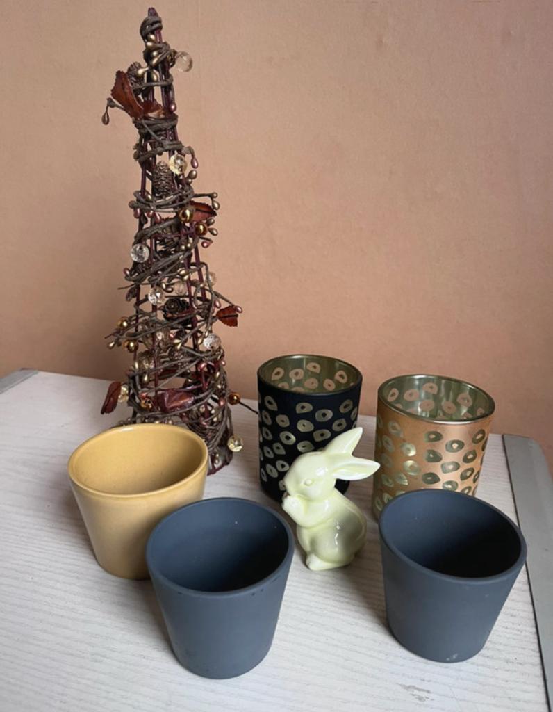 Lot decoratie: 5 kaarsenhouders, paashaas en kerstboom, Antiek en Kunst, Ophalen of Verzenden