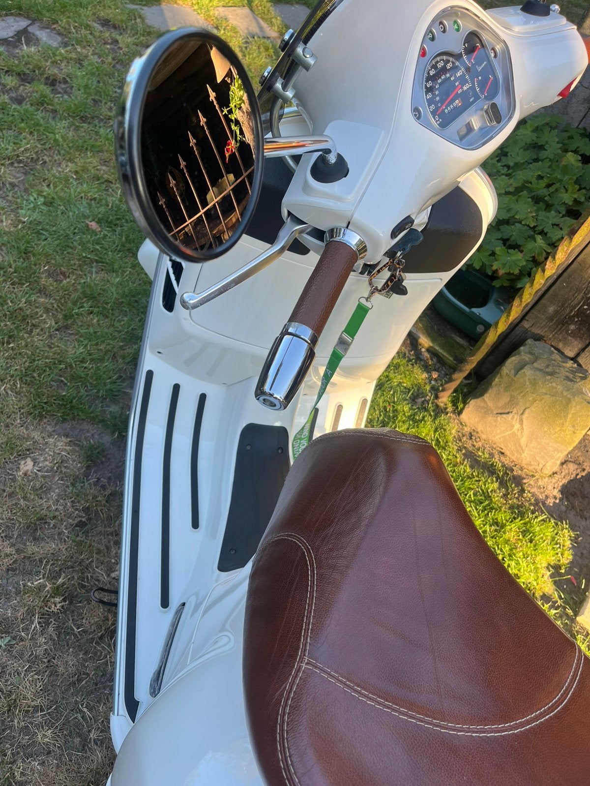 Vespa moto 300 GTS in goede staat. Bouwjaar 2009., Motoren, Motoren | Piaggio, Scooter, Gebruikt, Particulier, Automaat