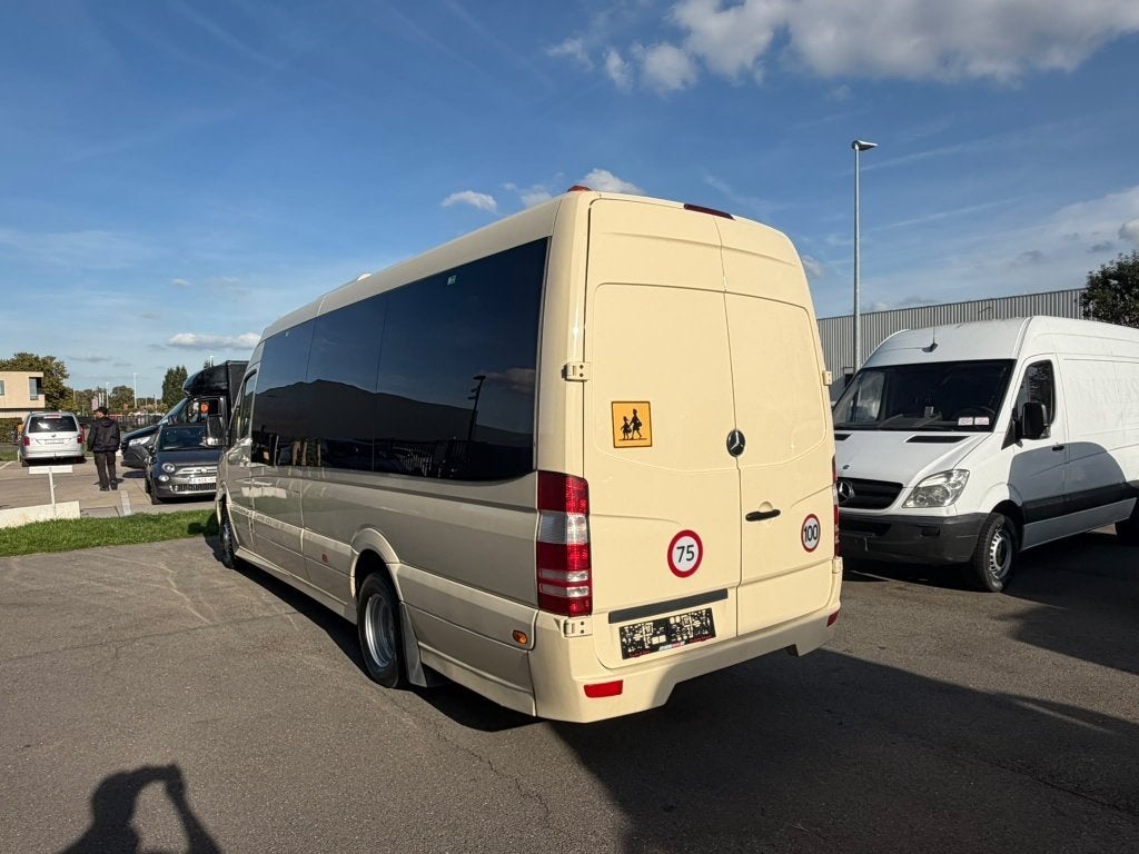 Mercedes Sprinter 519 Bus (Stock ID 28993) — 4