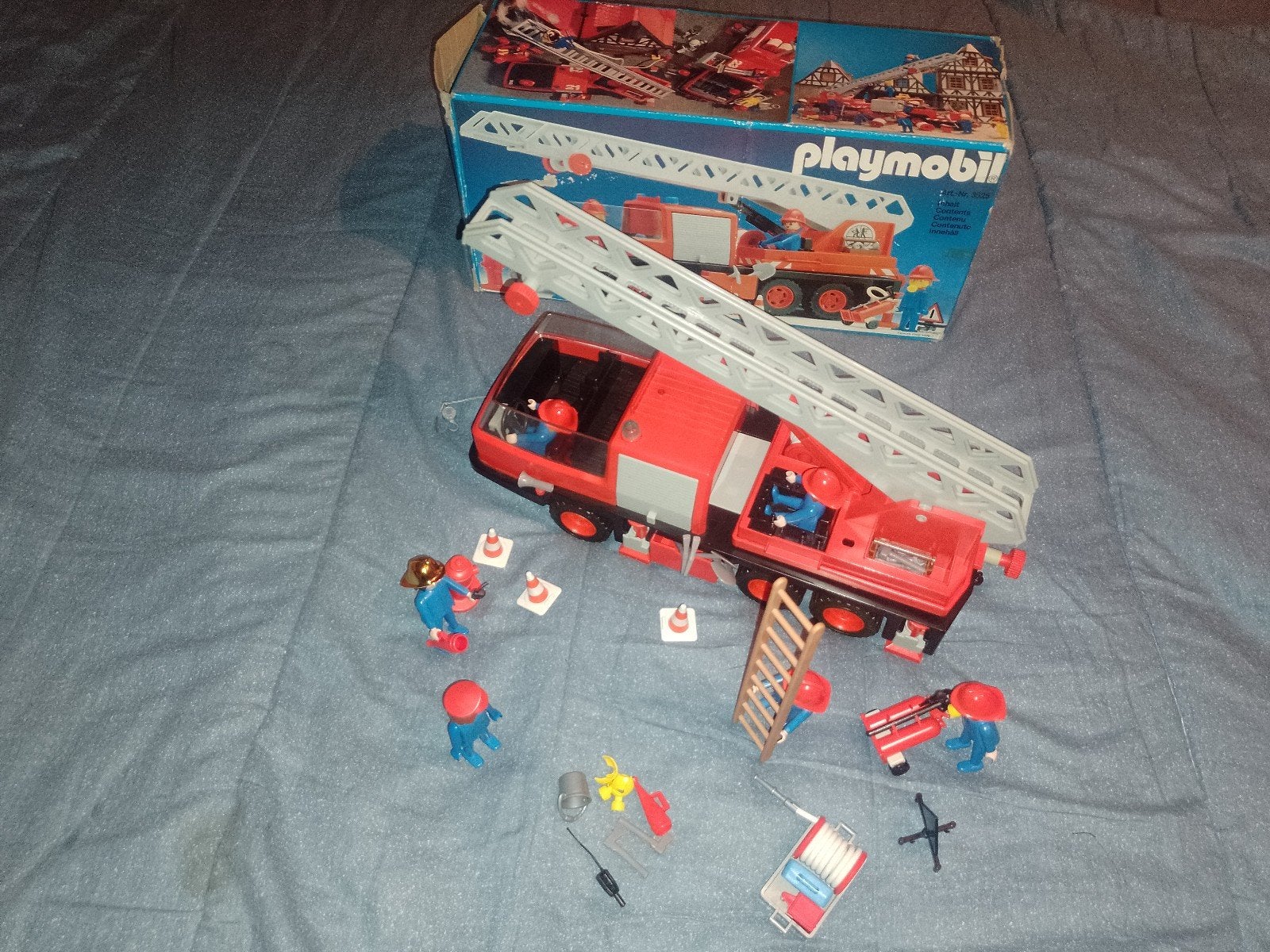 Te koop vintage playmobile brandweerwagen, Verzamelen, Overige Verzamelen, Zo goed als nieuw, Ophalen of Verzenden