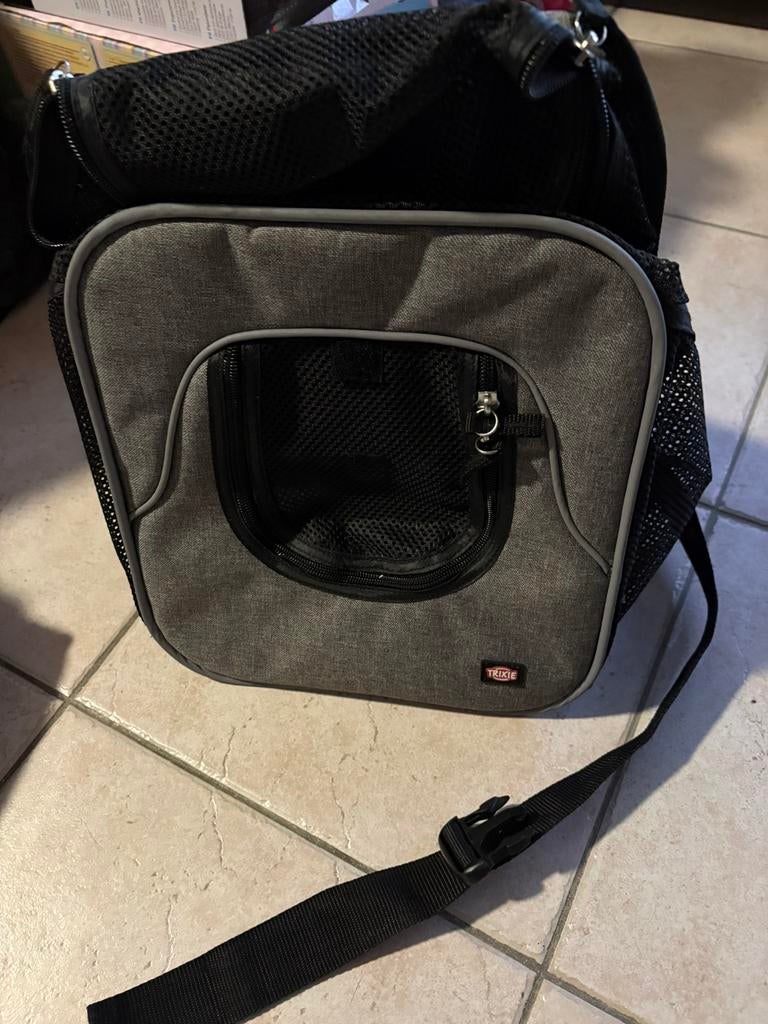 draagzak voor een kleine hond, Ophalen, Zo goed als nieuw