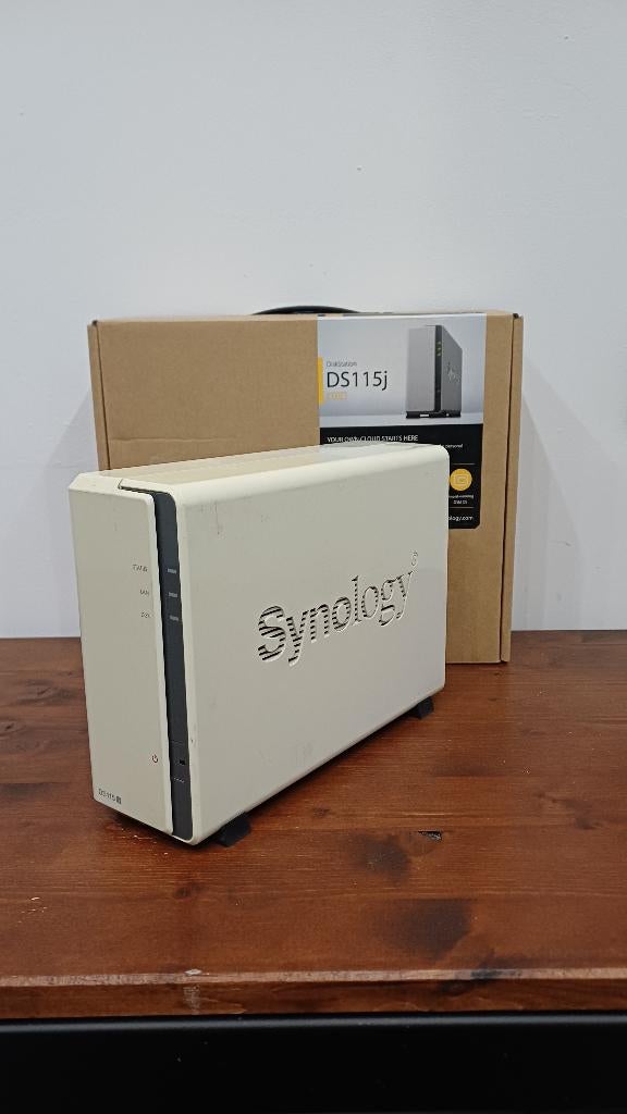 Synology DS115j + 1TB WD Red Hdd, Enlèvement ou Envoi, HDD, Externe, Serveur