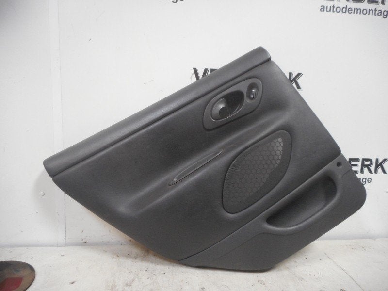 PORTIERBEKLEDING LINKS ACHTER Ford Mondeo II (xs71f23861ac), Gebruikt, Henry-Ford-Straße  1
50735  Köln, DE, Ford-Werke GmbH, Kunden@ford.com