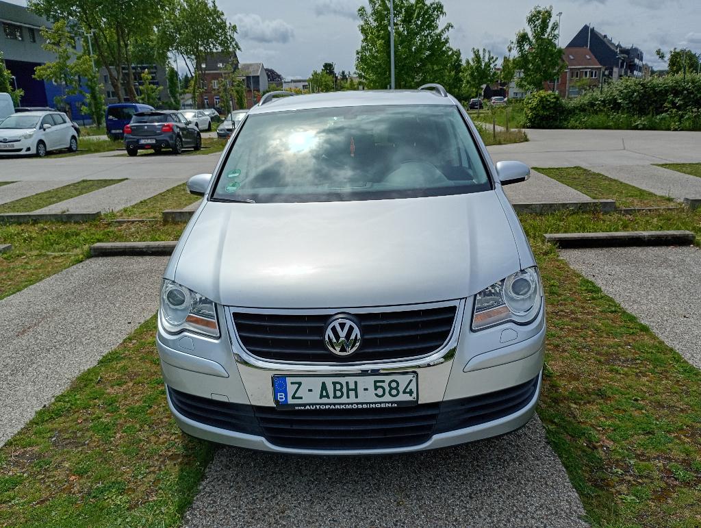 Volkswagen touren, Auto's, Stof, Zwart, 4 cilinders, 7 zetels