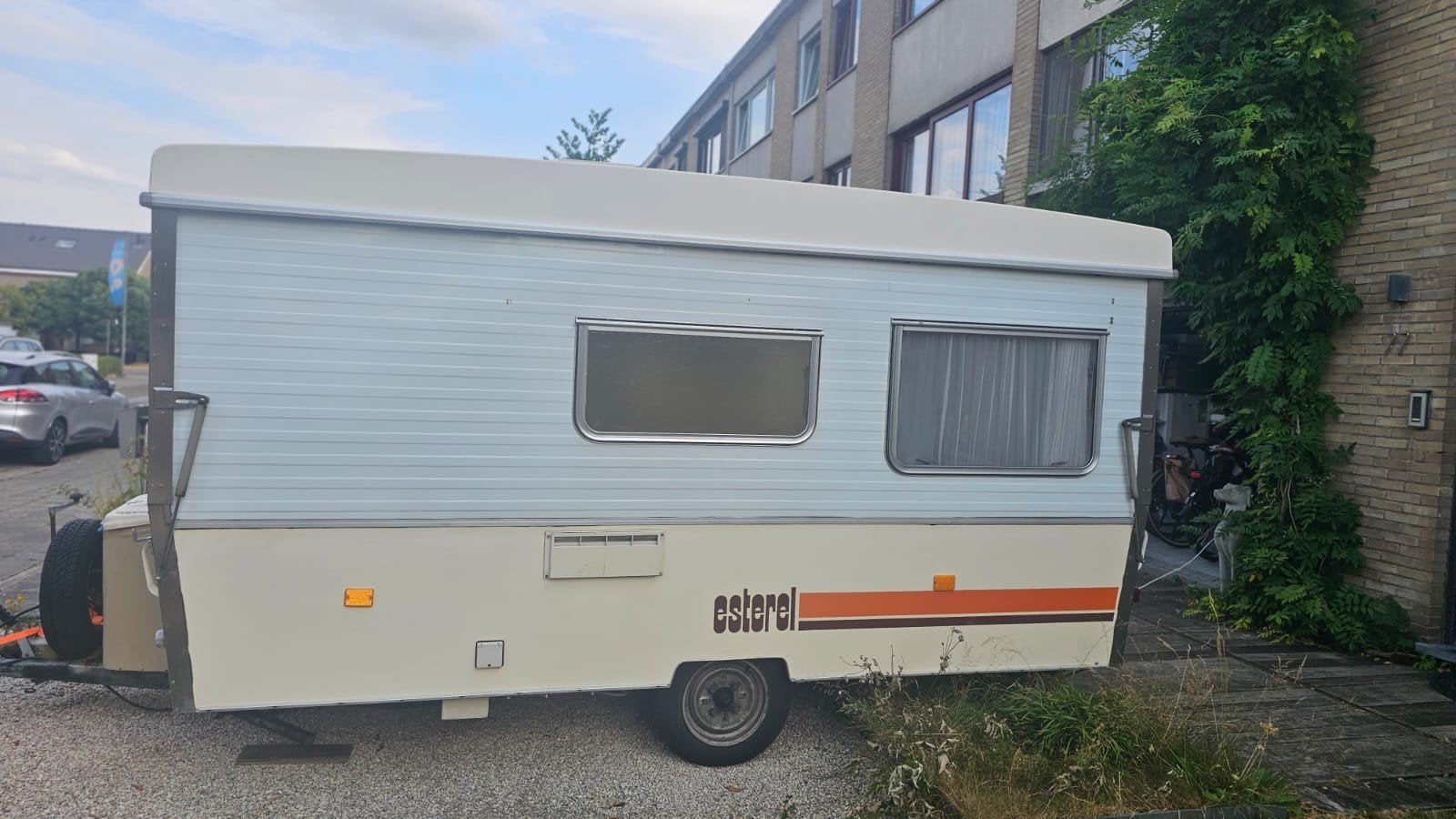 Vintage Esterel klapcaravan (1978) + Dorema voortent, Caravans en Kamperen, Esterel, Dwarsbed, Particulier, 5 tot 6 meter