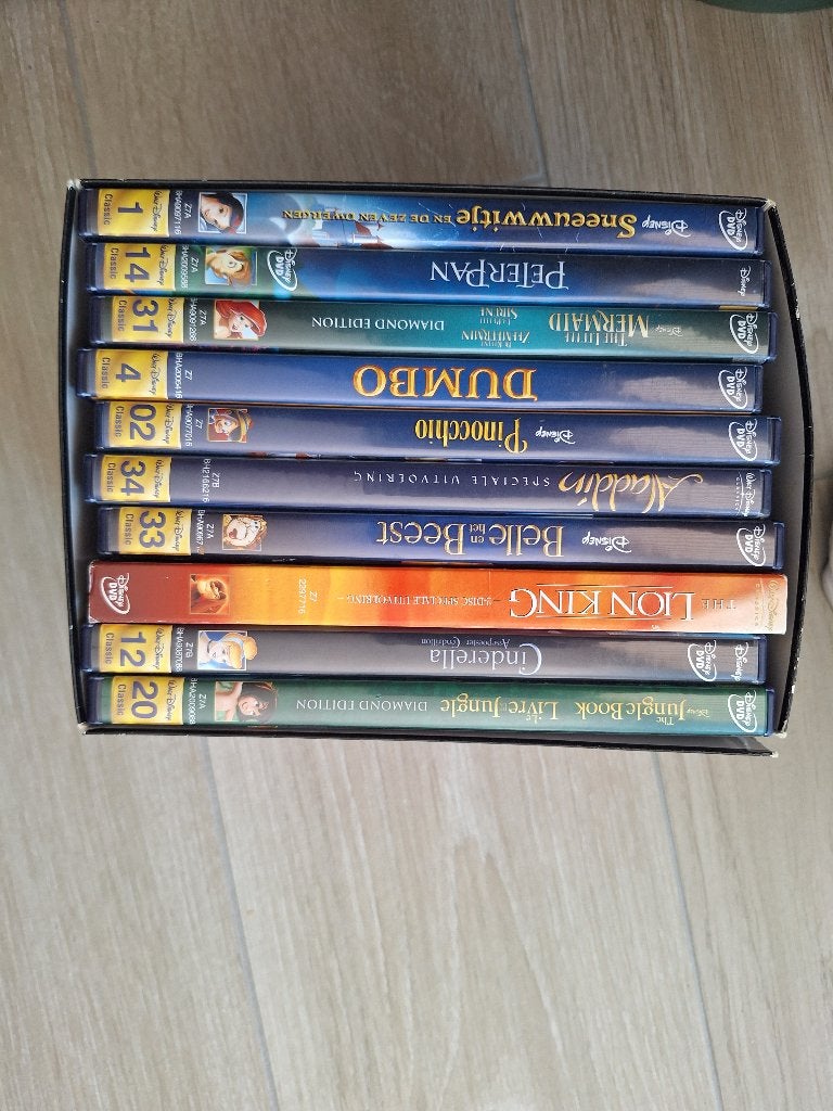 Walt Disney, box 10 tekenfilms, klassiekers, Ophalen of Verzenden, Zo goed als nieuw, Nederlands