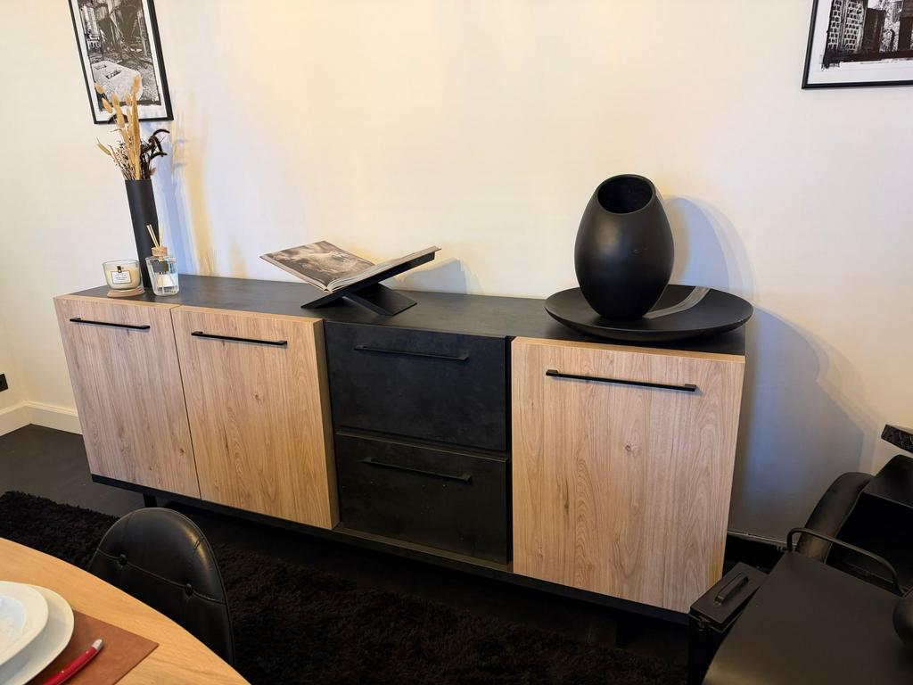 Dressoirkast, Ophalen, Gebruikt, 25 tot 50 cm, 200 cm of meer