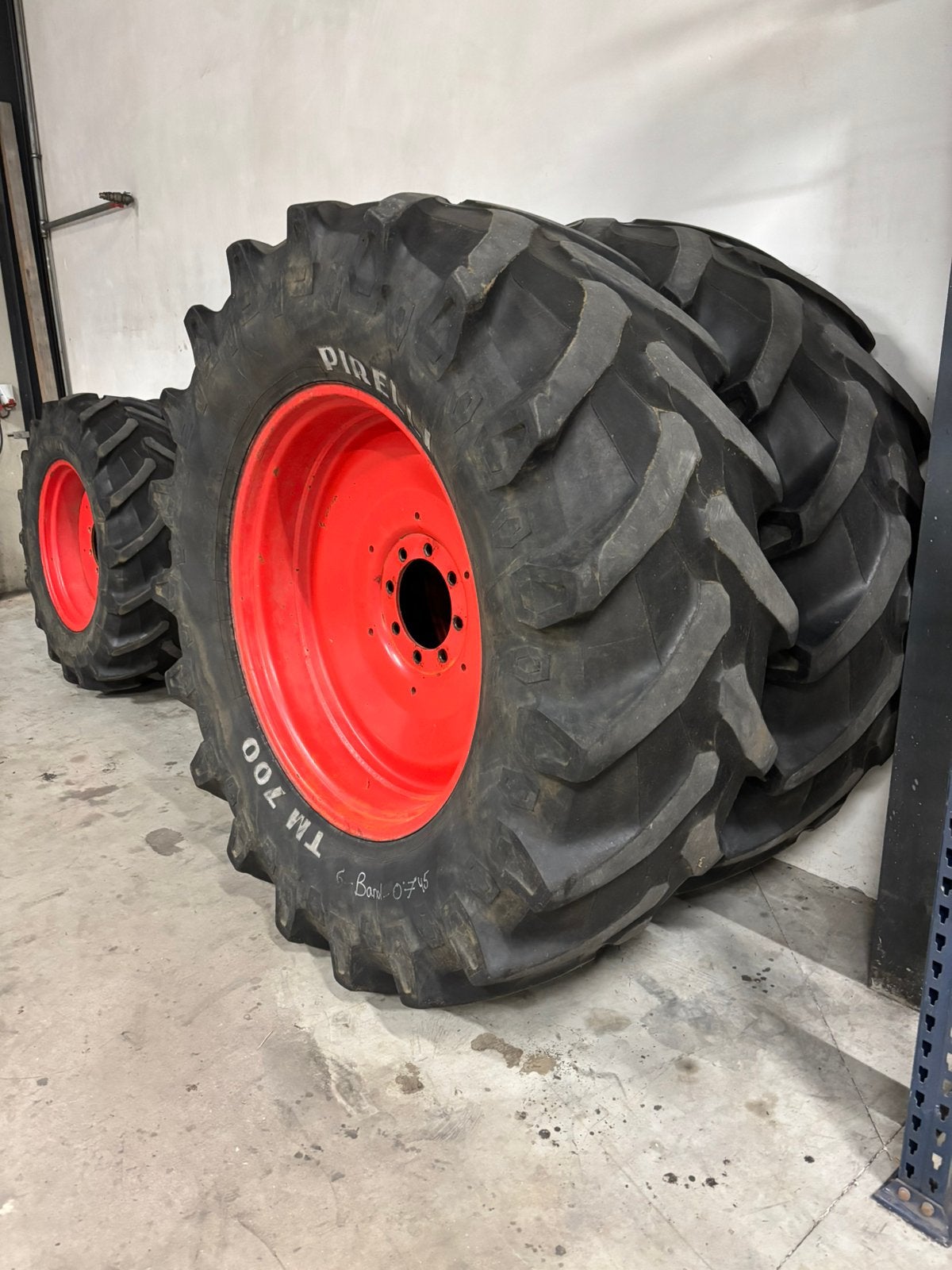 Fendt wielen, Zakelijke goederen, Ophalen